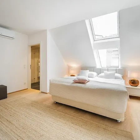 Apartment Galerie 18 *