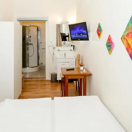 מלון Timeout Hotel, 5 Min To Center, Self Check In