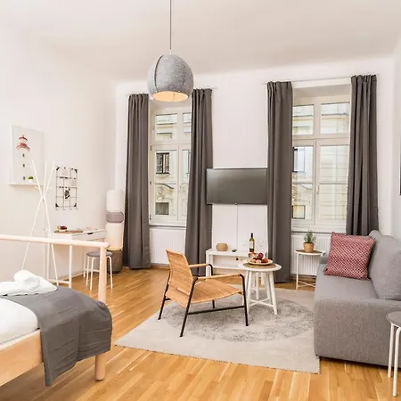 Sigmund Freud Lounge Apartment *