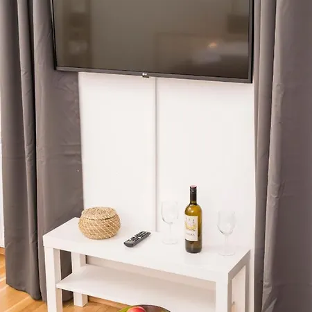 Sigmund Freud Lounge Apartment
