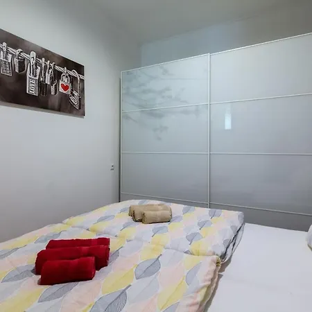 Apartment Sunny Renovated Close To Downtown