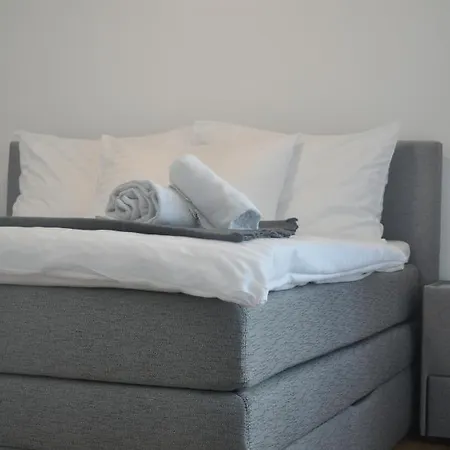 4 Beds And - Contactless Check-in Apartment Vienna