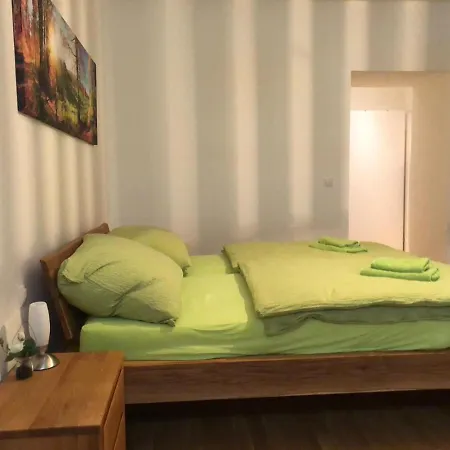 One Private In Luxury With Shared Kitchen And Shared Bathroom