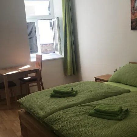 One Private In Luxury With Shared Kitchen And Shared Bathroom *