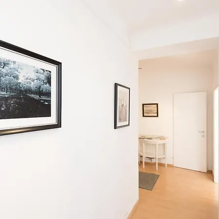 Gorgeous Hideout | Center Apartment