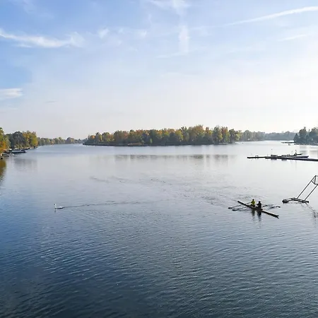 Cosy New 3min To Vic/uno-city And Danube Apartment *