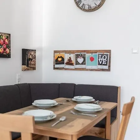 Apartment Sunny Renovated Close To Downtown *
