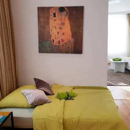 Corner 1020 Apartment