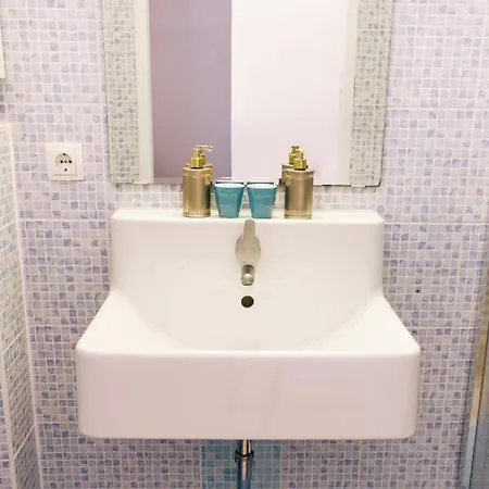 Apartament Bright, And Stylish
