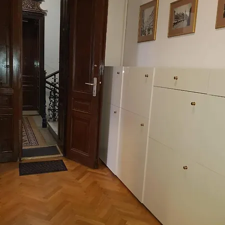 Apartment Laudon