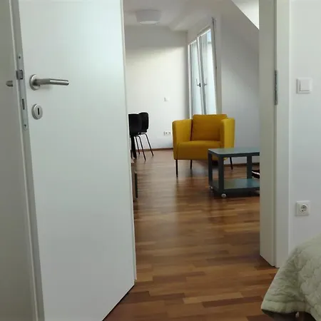 Apartment United Nations 15 Vienna
