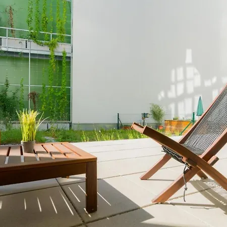 Residence, Mariahilfer Str. - Neubaugasse *