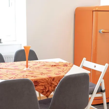 Meidling Apartment *