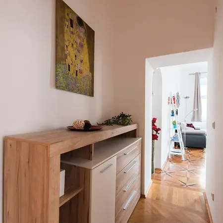 Apartment Belvedere