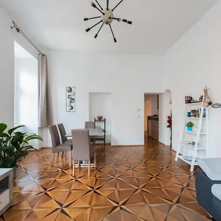 Apartment Belvedere