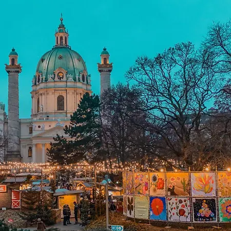 Citycenter+terrace+parking * Viena
