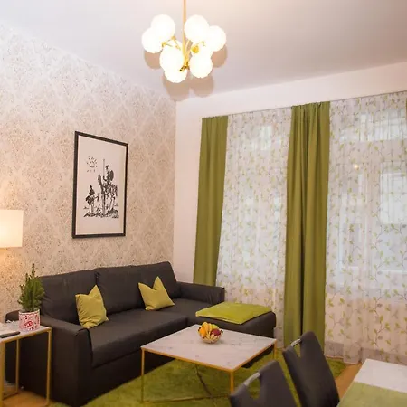 Apartment Flair By Family & Vienna