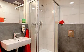 Meininger Downtown Sissi Hotel
