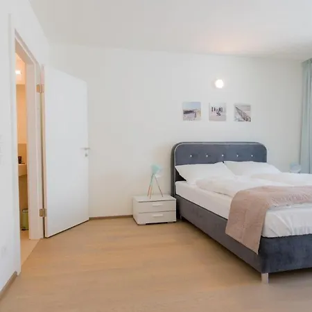 Residence, Mariahilfer Str. - Neubaugasse * Vienna