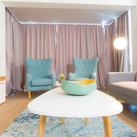 Residence, Mariahilfer Str. - Neubaugasse * Vienna