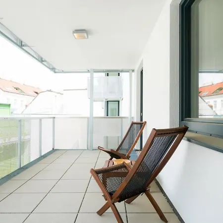 Residence, Mariahilfer Str. - Neubaugasse * Vienna