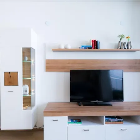 Residence, Mariahilfer Str. - Neubaugasse *