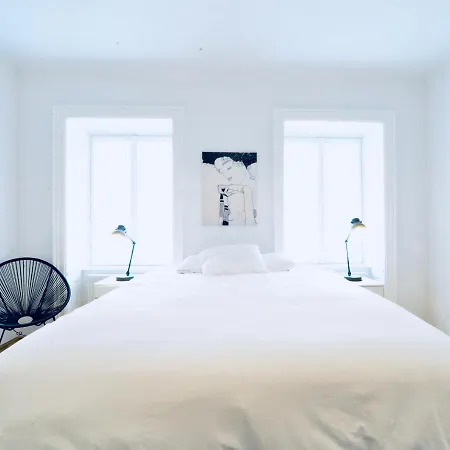 Fantastic 3-bedroom-apartment In Mitte