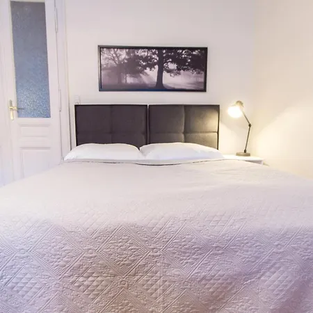 Erdberg I Contactless Check-in Apartment