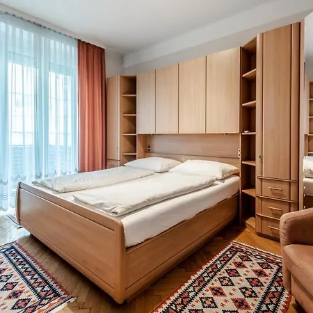 - Cav Wien