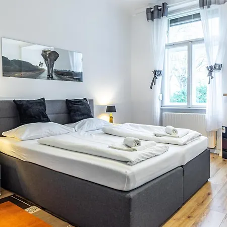 Christiano - Schoenbrunn Apartment *
