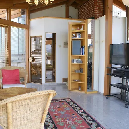 Daire Grosse Dachwohnung Mit Terrasse Und Wintergarten *