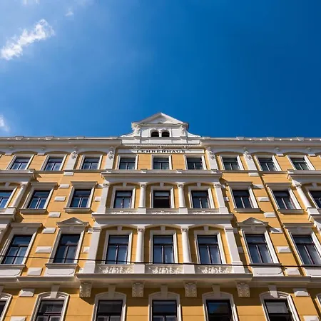 Hotel Lehrerhaus 2*