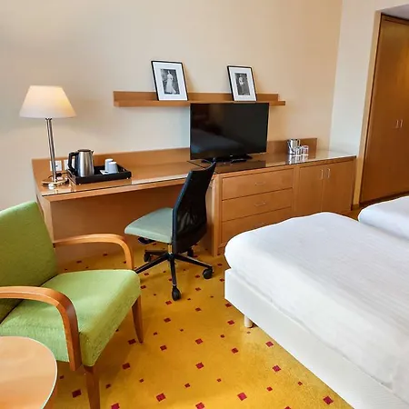 Hotell Courtyard By Marriott Schoenbrunn