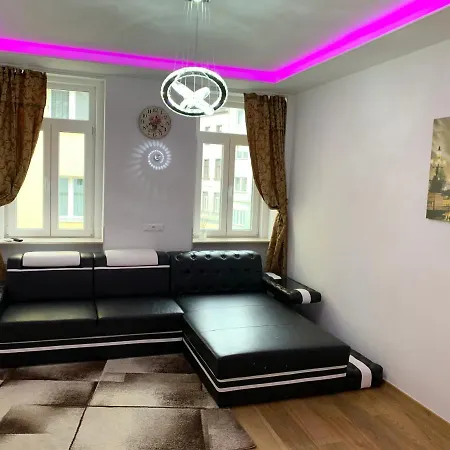 Apartmanhotel Colony 2*
