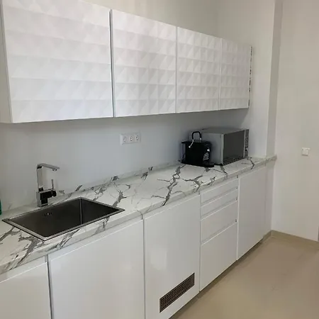 Aparthotel Colony 2*