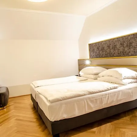 Hotel Secession An Der Oper 4*