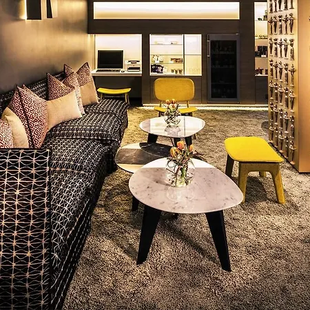 Hotel Mercure First