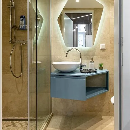 Zeus Design Apartment *