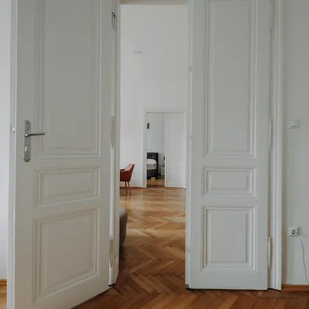 Karmelita Vienna