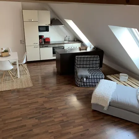 Canaletto Apartment *