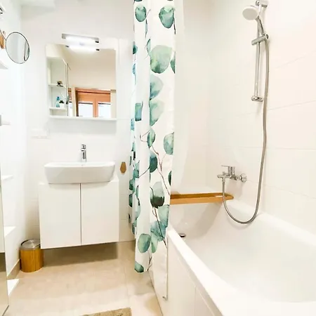 Apartament & Cozy - 15 Min To Center *