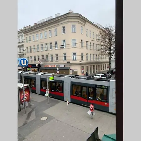 Maerzstrasse Apartment