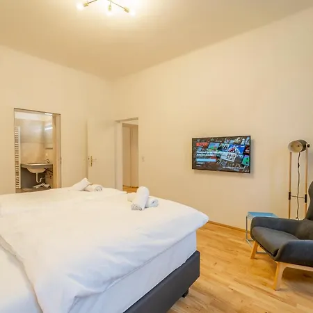 Comfort Nahe Uno-city Und Vic I Levestate Апартаменты *