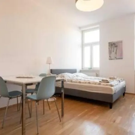 Premium Aufenthalt L Lf23 Vienna