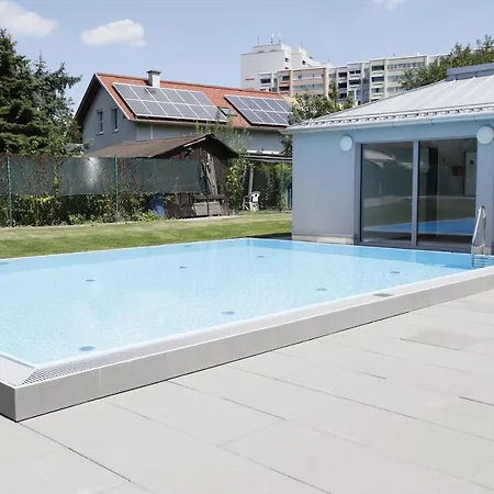 Rooftop Terrace, Free Garage Parking And Pool! Апартаменты Вена