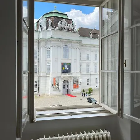 Palais Palffy *