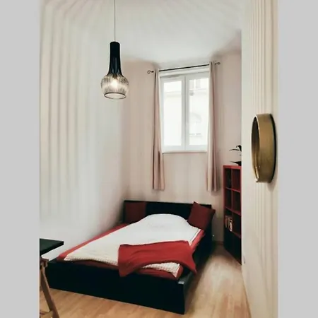 Appartement Amadeus - Tram Station To The Opera 2 Mins Away