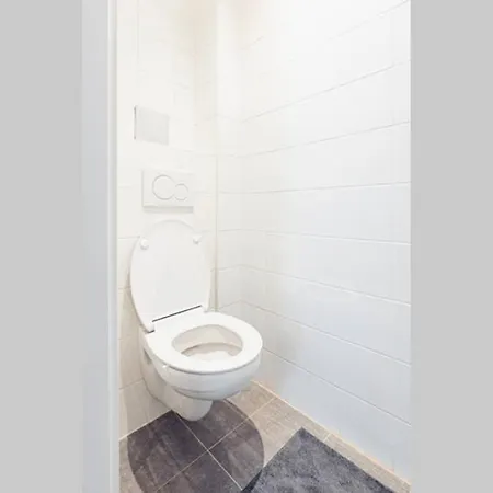 Apartment Newly-renovated, In The Heart Of