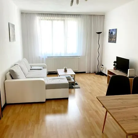 Sunny Apartment *