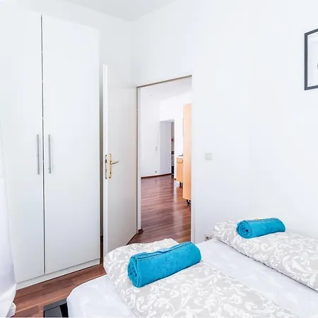Apartment Maerzstrasse